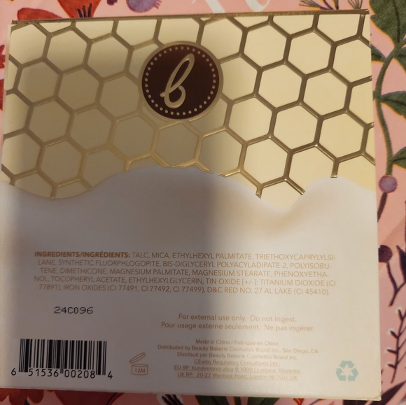 BNIB milk and honey highlight palette - Picture 5 of 5